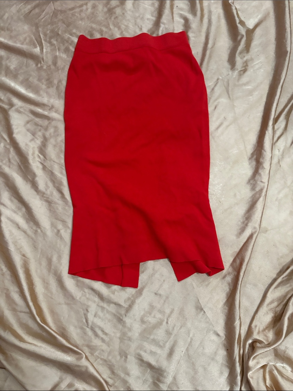 Eva Mendes Pencil Skirt - Sleek High-Waist Silhouette